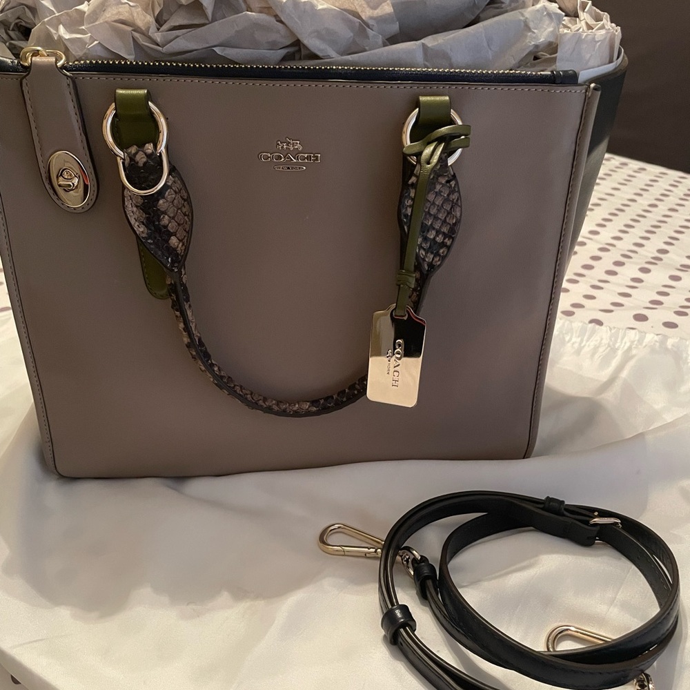 EUC Coach handbag-Tan/Navy with snake print handles and green accents.